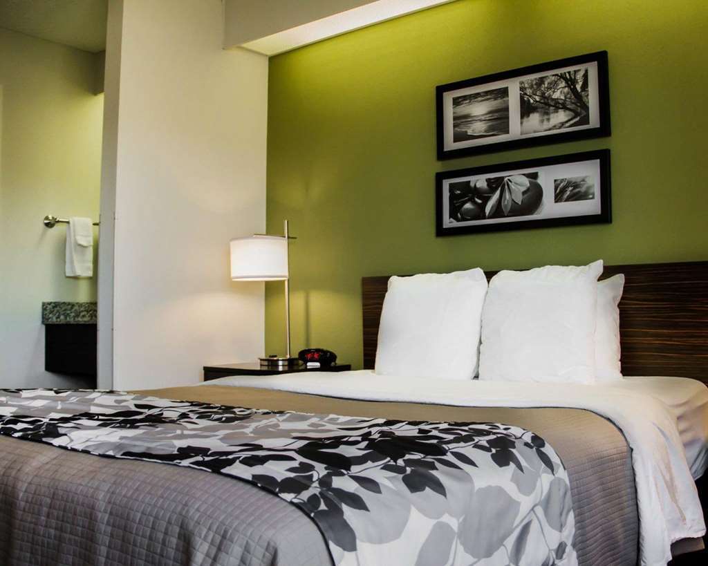 Sleep Inn & Suites Колумбус Номер фото